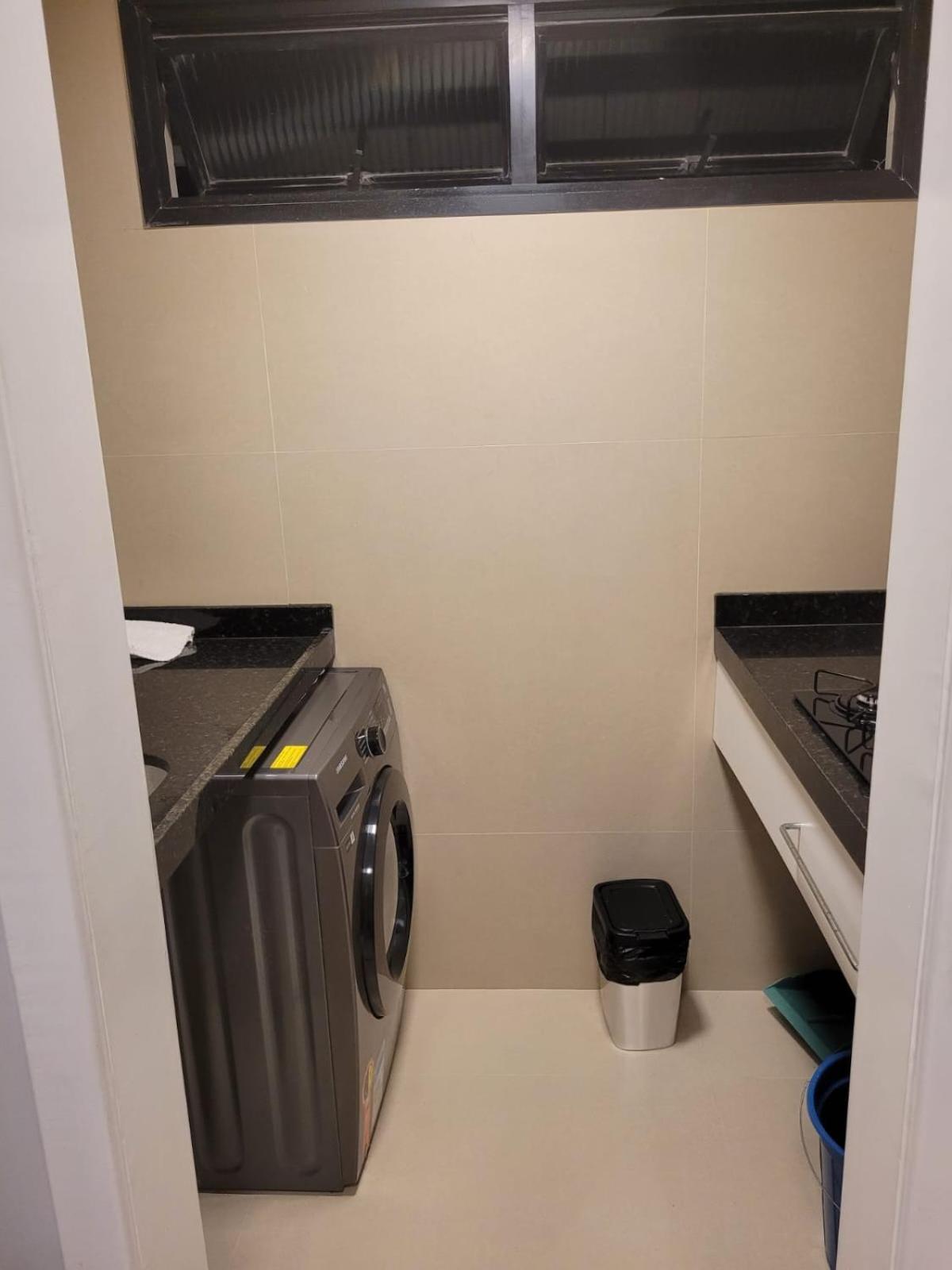 Flat Com Piscina, Academia E Vista O Mar Vitória