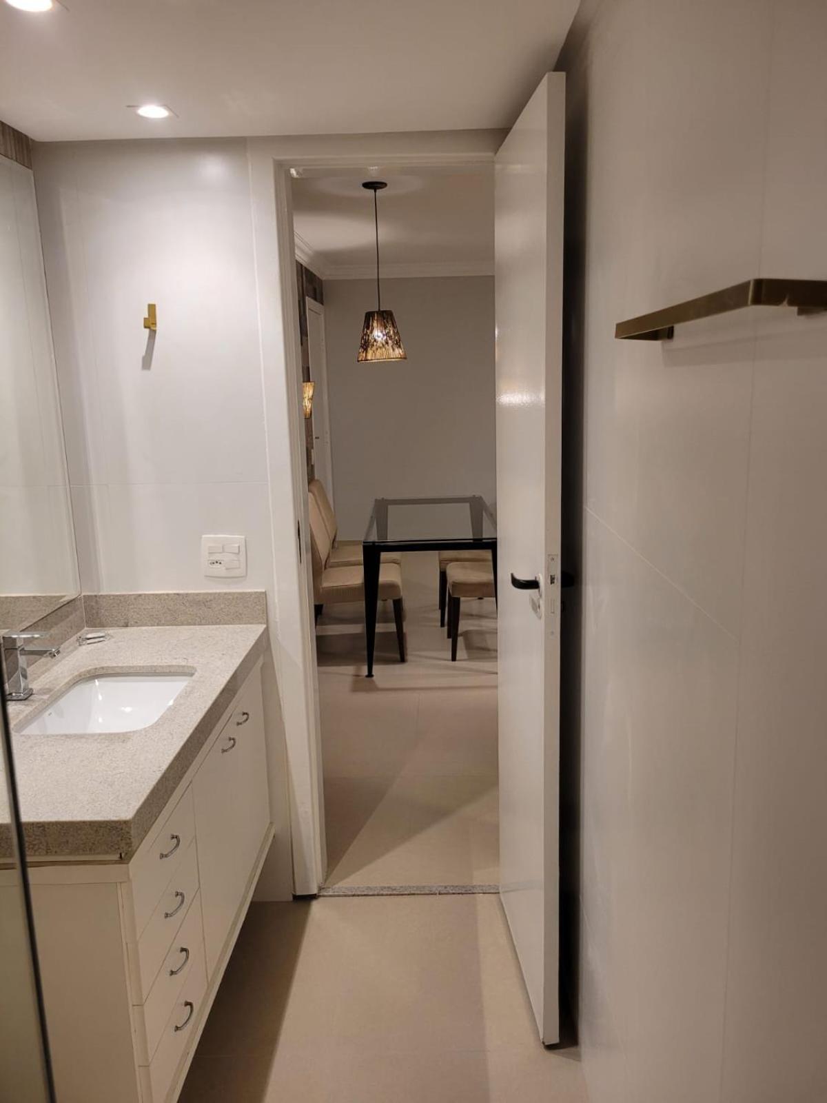 Apartamento Flat Com Piscina, Academia E Vista O Mar Vitória