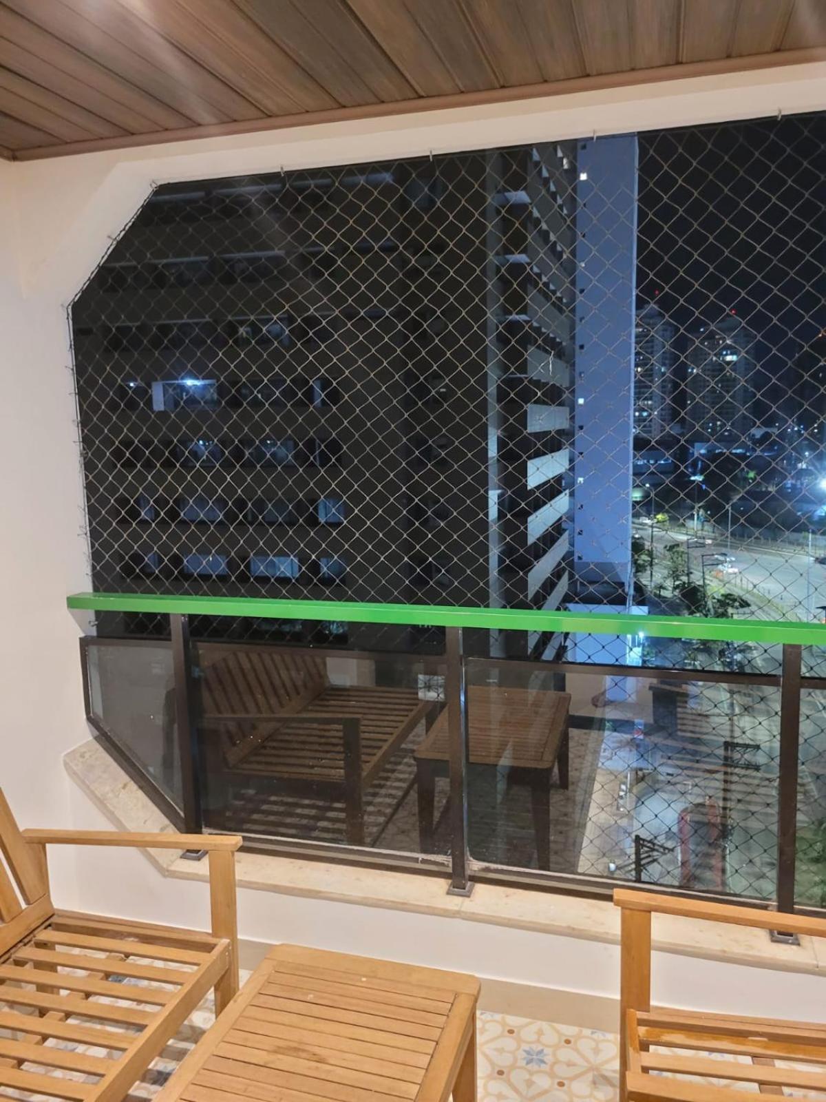 Flat Com Piscina, Academia E Vista O Mar Vitória