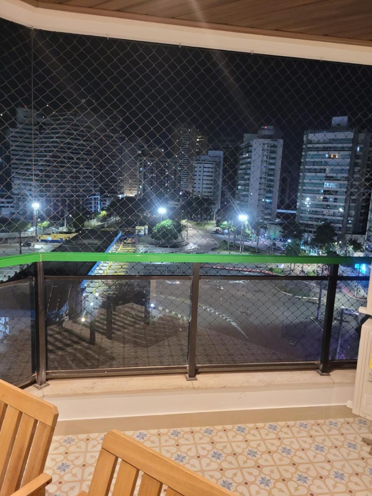 Apartment Flat Com Piscina, Academia E Vista O Mar Vitoria