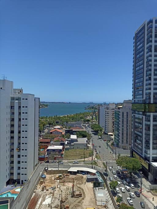 Flat Com Piscina, Academia E Vista O Mar